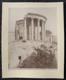 Photo de Fratelli Alinari " Tivoli-Prov. di Roma. Tempio detto della Sibilla" - albumine - ca.1875