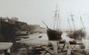 Photo de Francis Frith (1822-1898) " Newquay, Boats in Harbour -1894" - tirage argentique certifié de l'originale  de la Francis Frith Collection - 1985